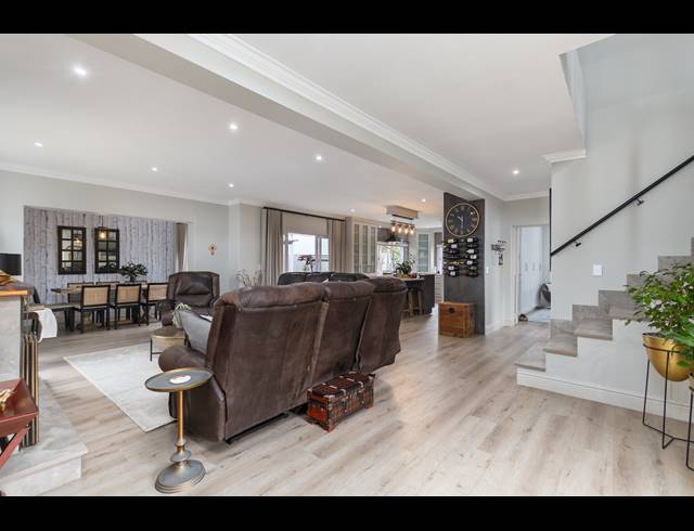 3 BEDROOM FREESTANDING FOR SALE IN BIG BAY